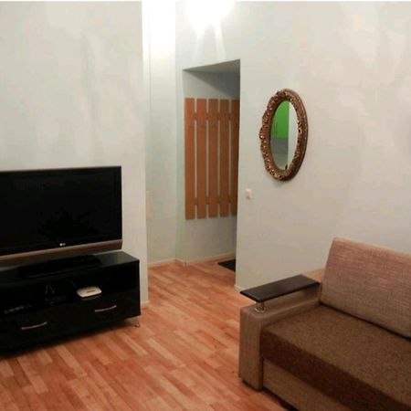 Apartment On Knyazya Romana 26 Center Лвив Екстериор снимка